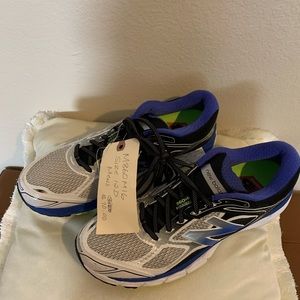 New Balance Men’s 860 V6 Running Shoe M860M16 12D